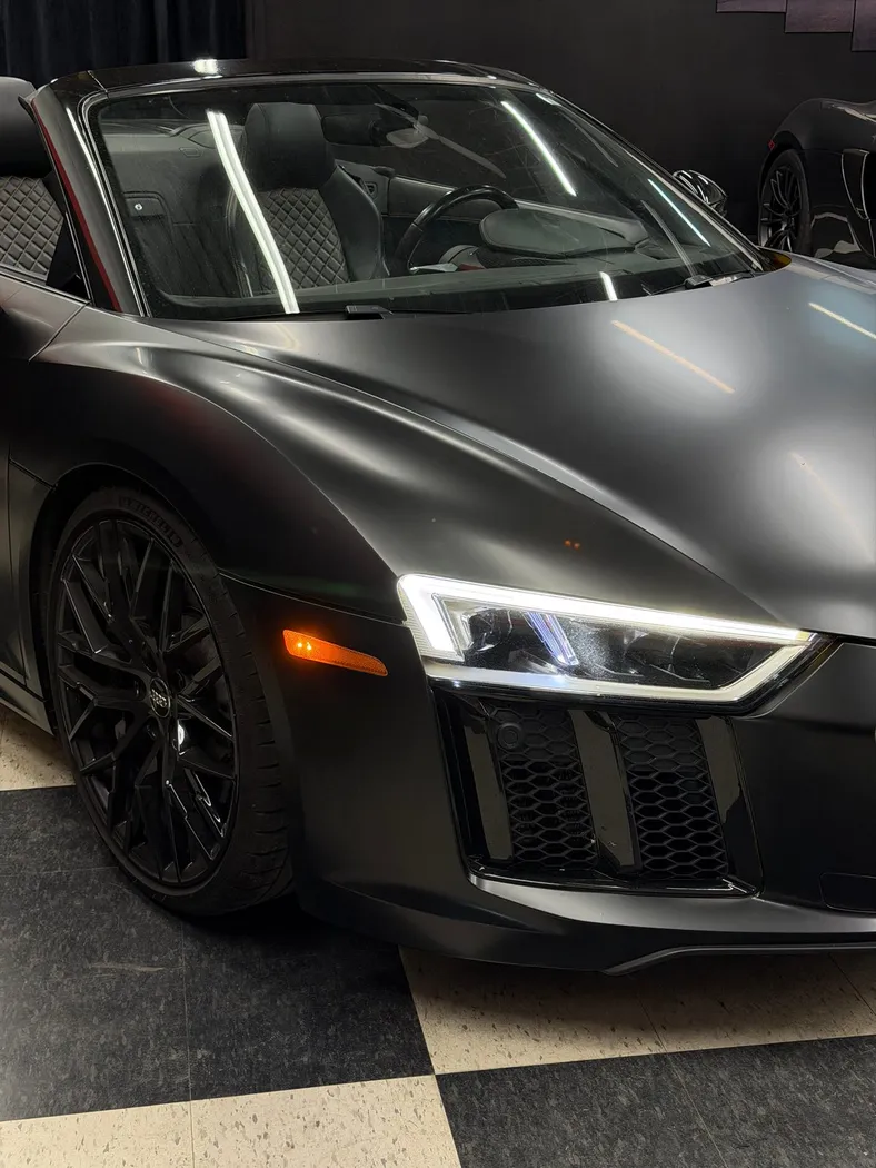 Audi R8 V10 Black photo 4