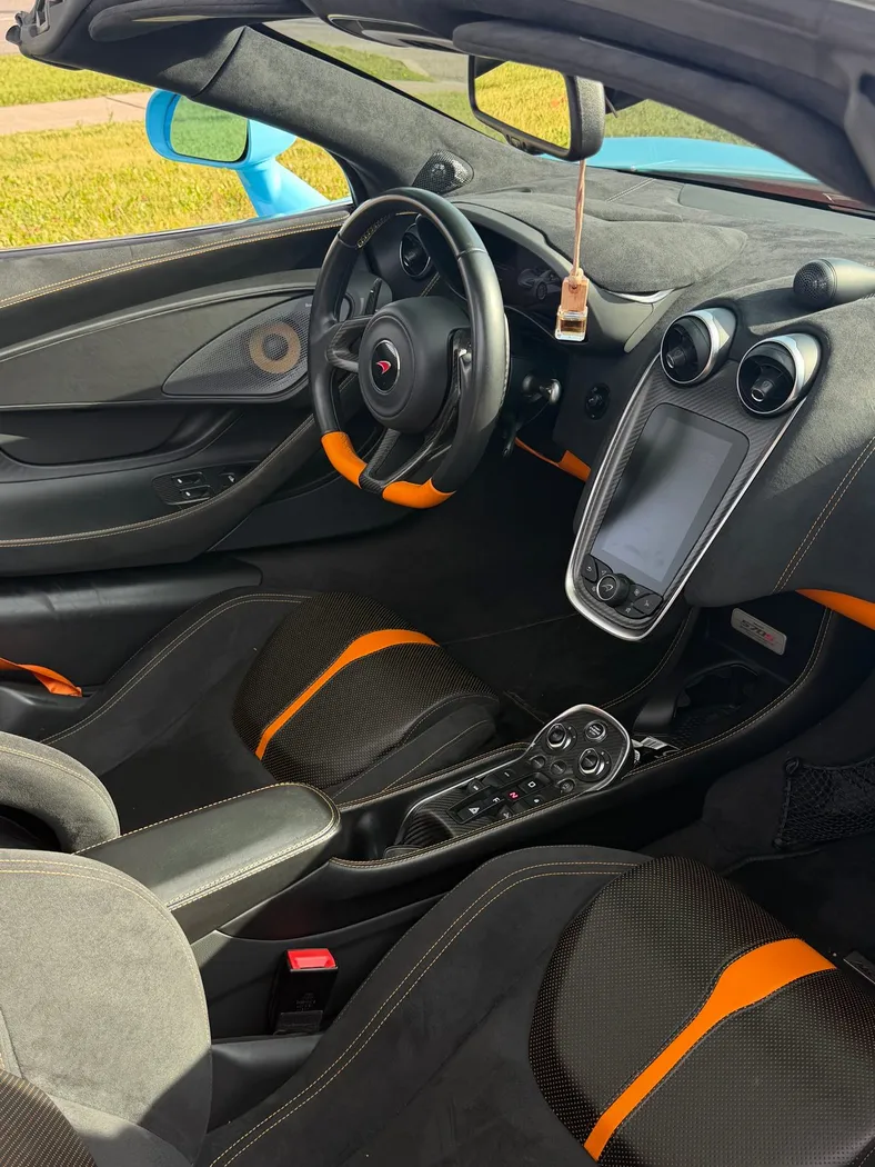McLaren 570S Spider photo 10